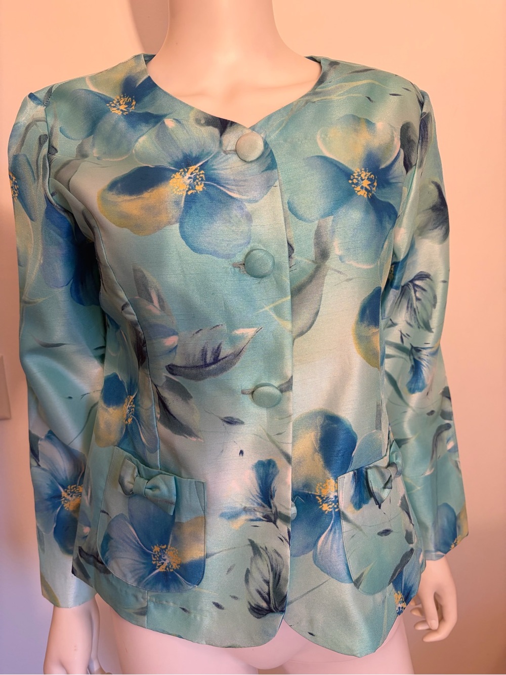 #813 Kari New York Gorgeous Vintage Floral Blue-Green Satin Blazer Jacket